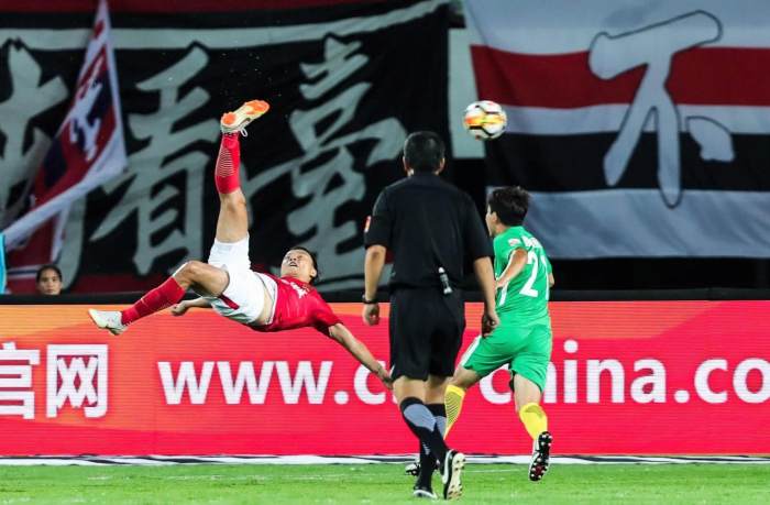 拜仁青训小将破门震惊四座